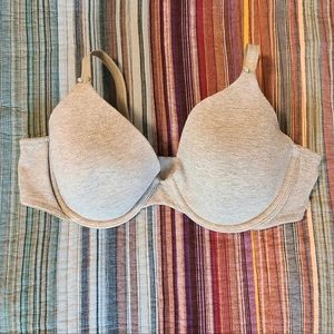 Victoria's Secret lightly lined underwire T-shirt bra